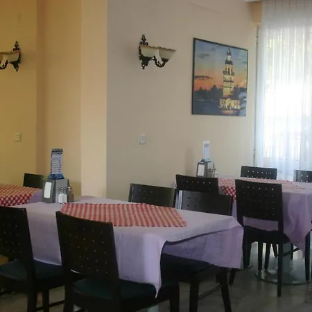 Hasinci Ξενοδοχείο 2*